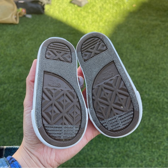 Chuck Taylor pink toddler shoes - Picture 4 of 8